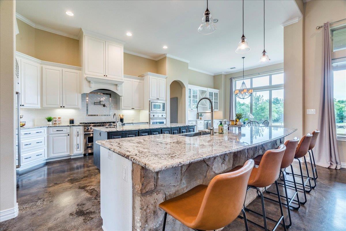 1006 Lone Star DR