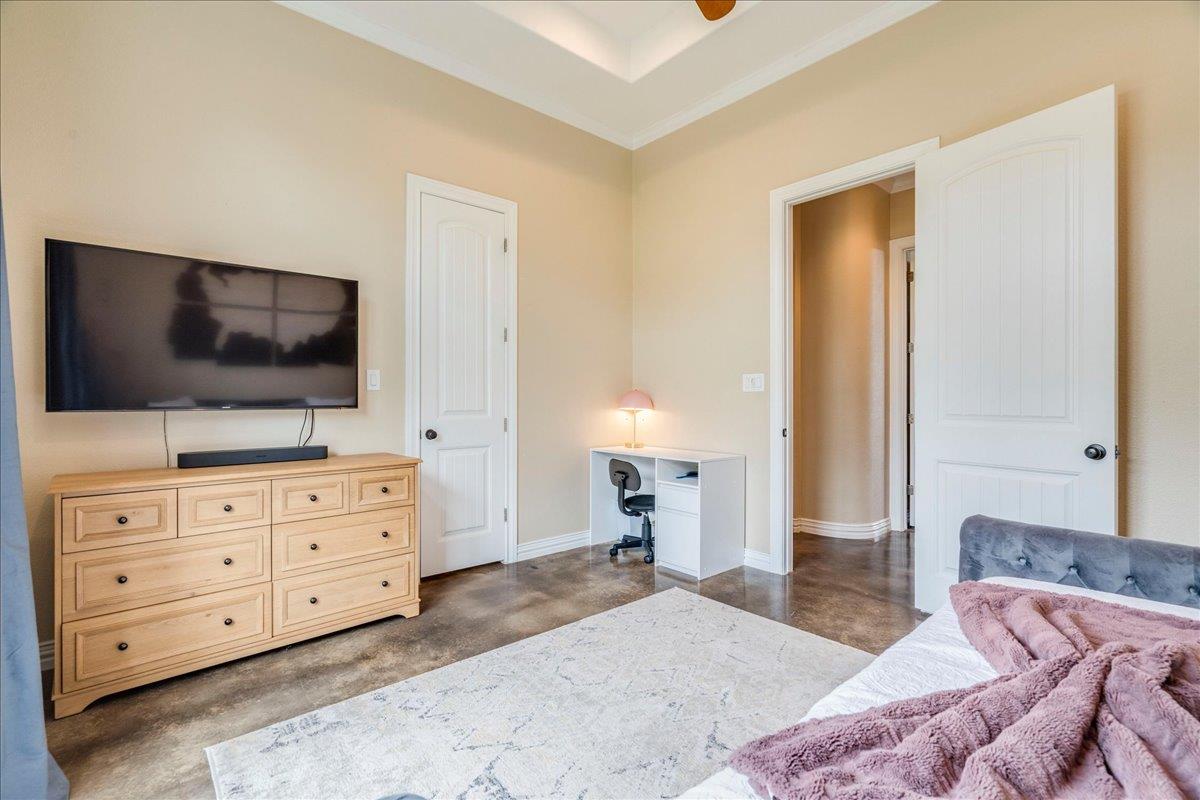 1006 Lone Star DR