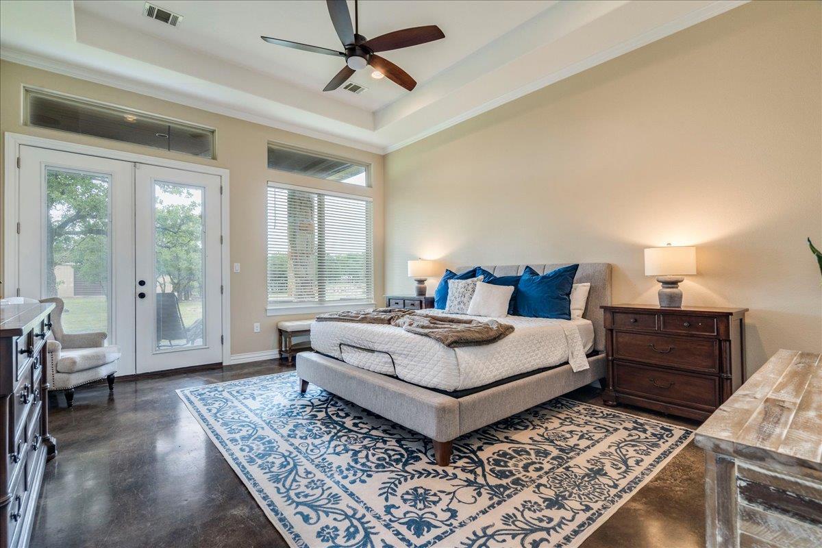 1006 Lone Star DR