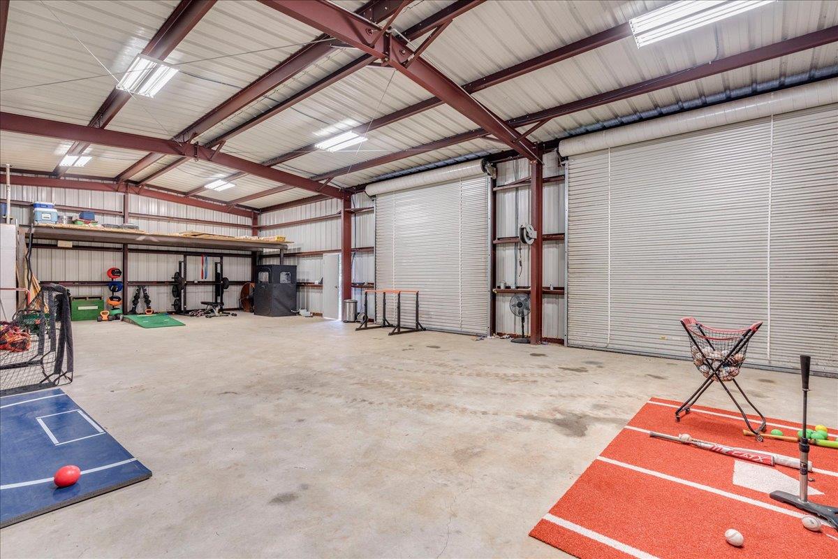 1006 Lone Star DR