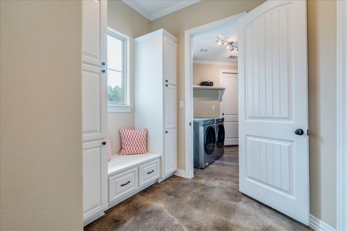 1006 Lone Star DR