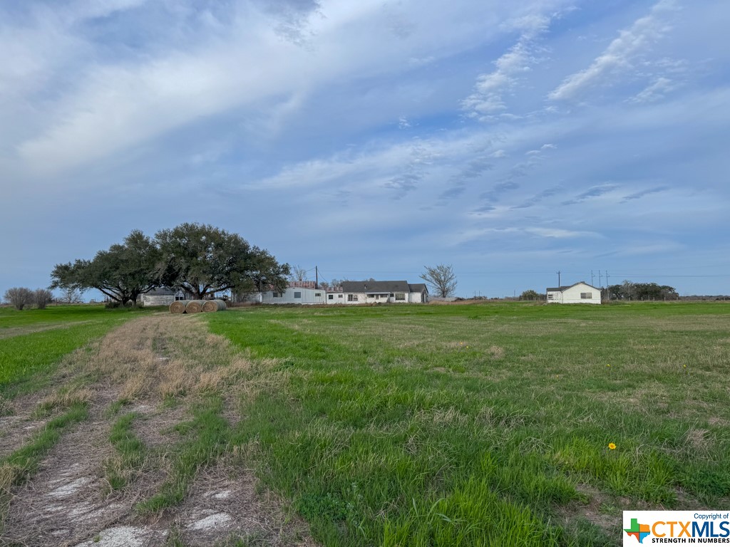 2078 E State Highway 111