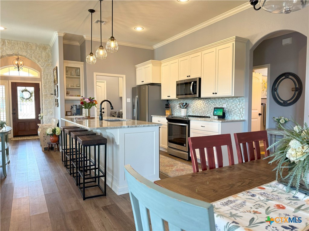 307 Wood Bridge Street