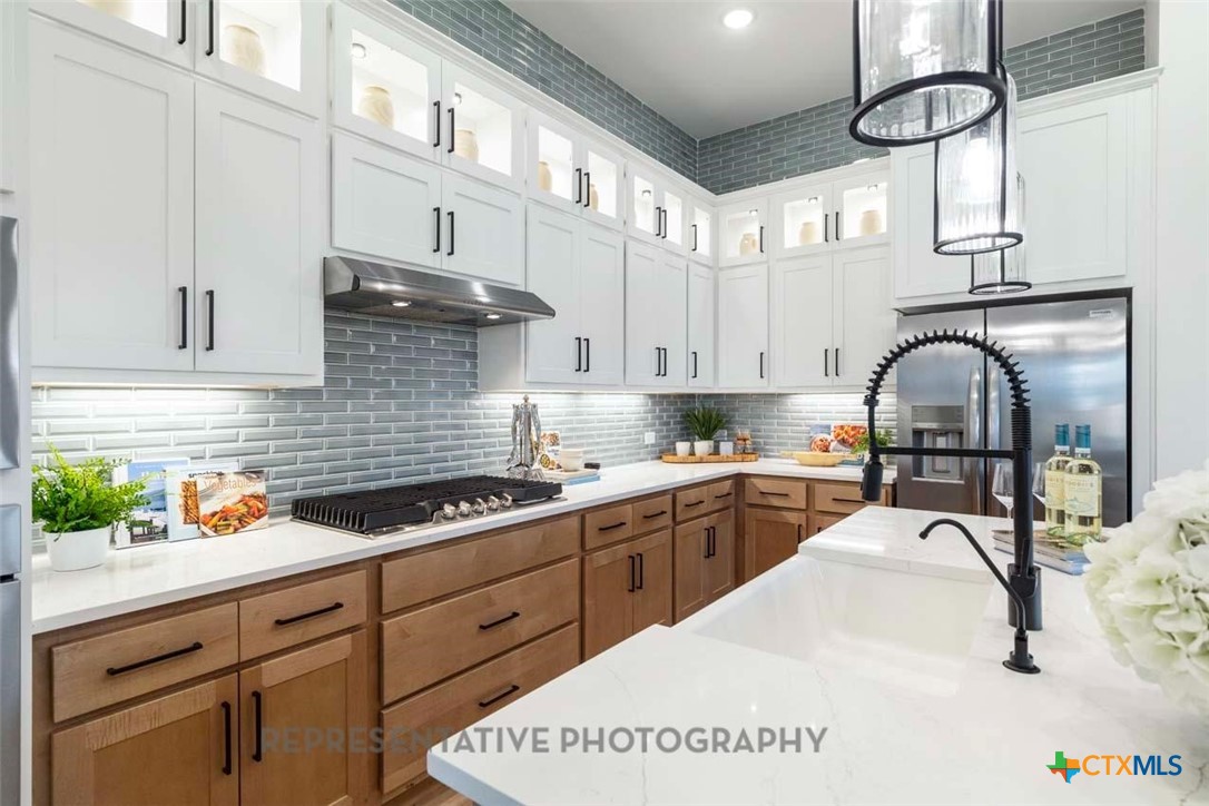 134 Basket Flower Loop