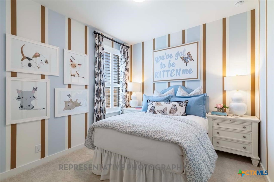 134 Basket Flower Loop