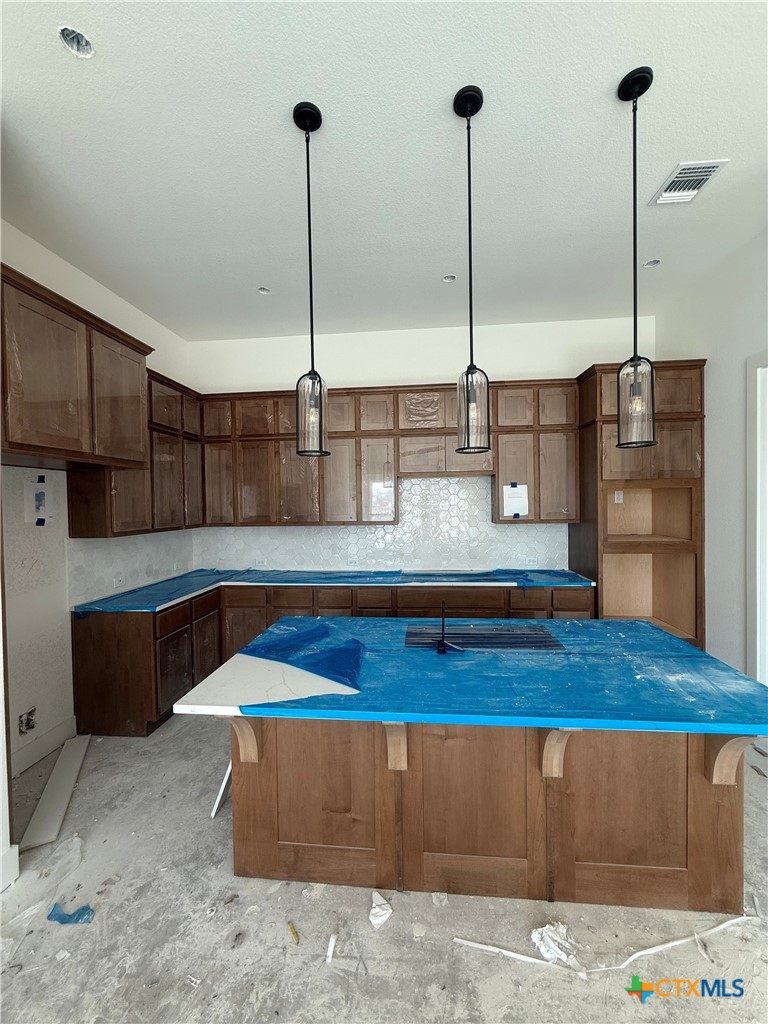 134 Basket Flower Loop