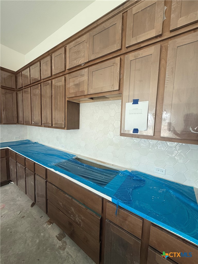 134 Basket Flower Loop