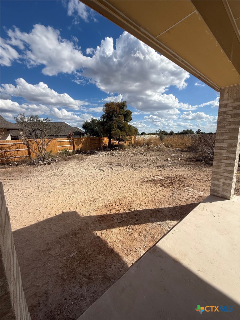 134 Basket Flower Loop