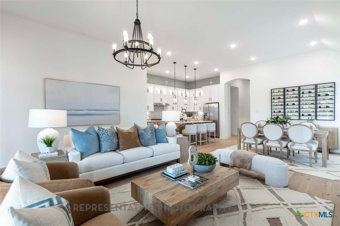 134 Basket Flower Loop