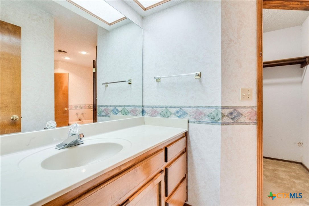 2132 Northcrest Drive