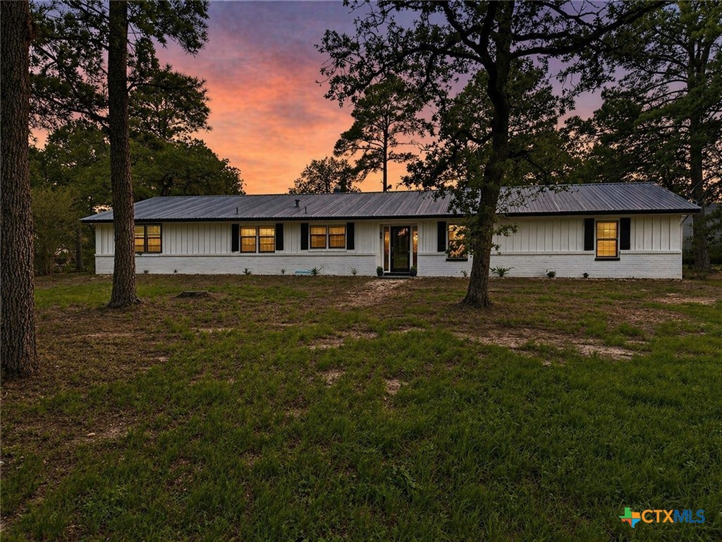 890 E Highway 21