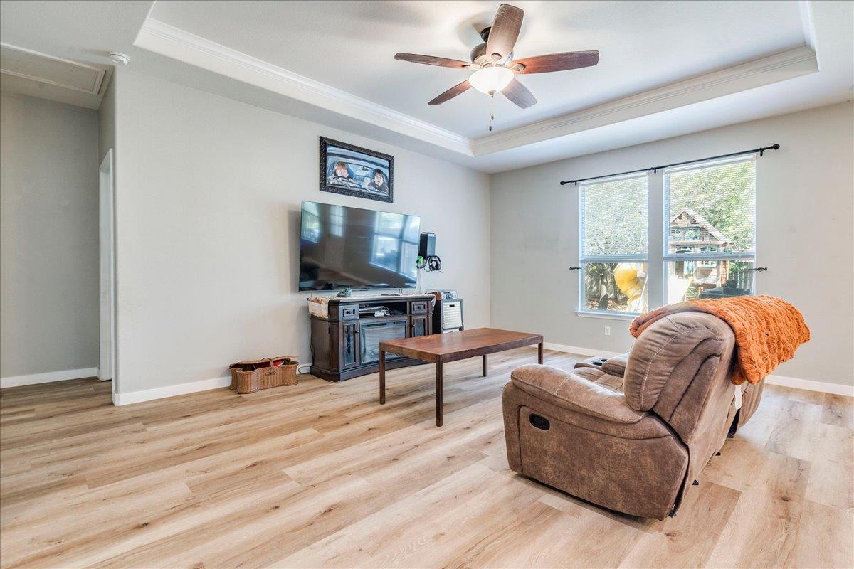 1054 Clark Brothers DR