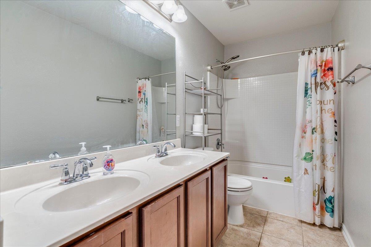 1054 Clark Brothers DR