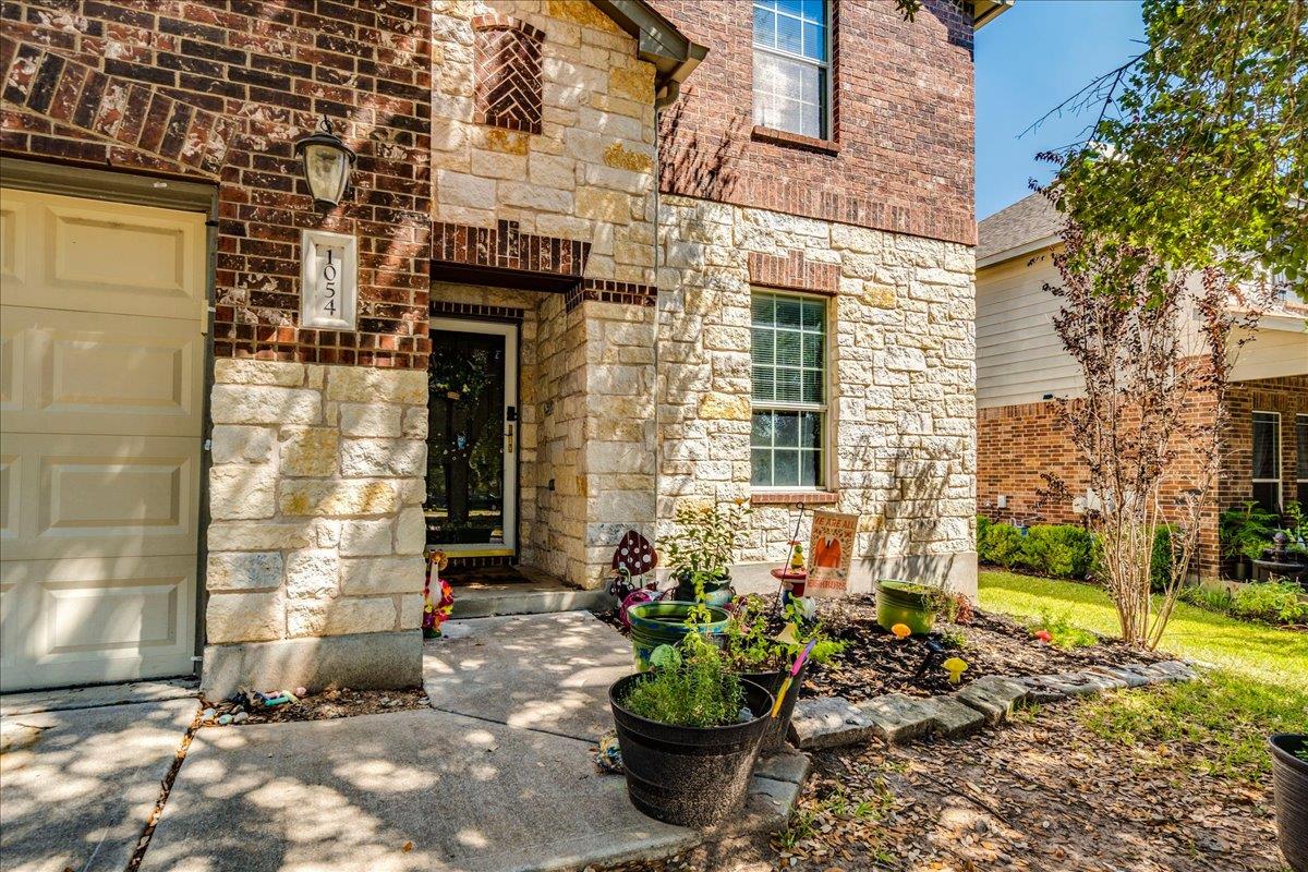 1054 Clark Brothers DR