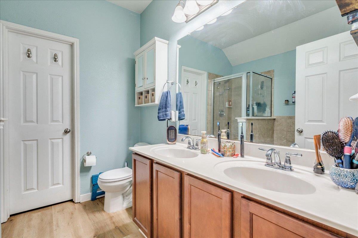 1054 Clark Brothers DR
