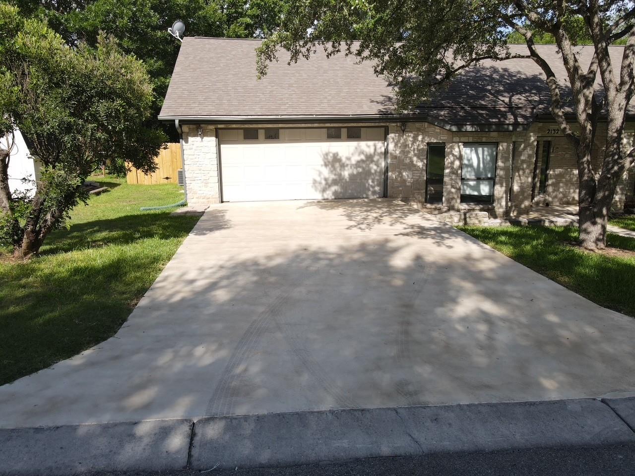 2132 Northcrest DR