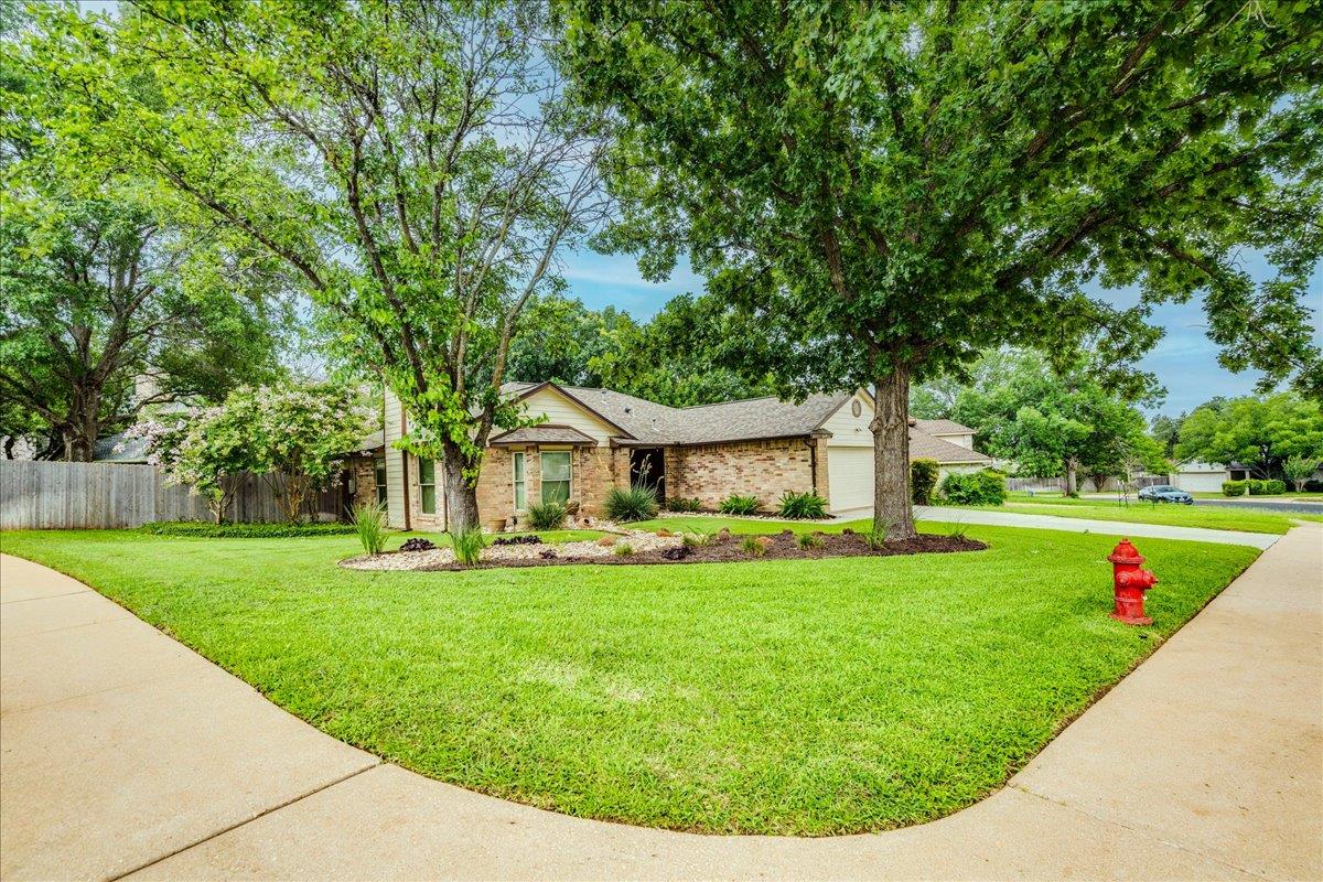 16517 Spotted Eagle DR