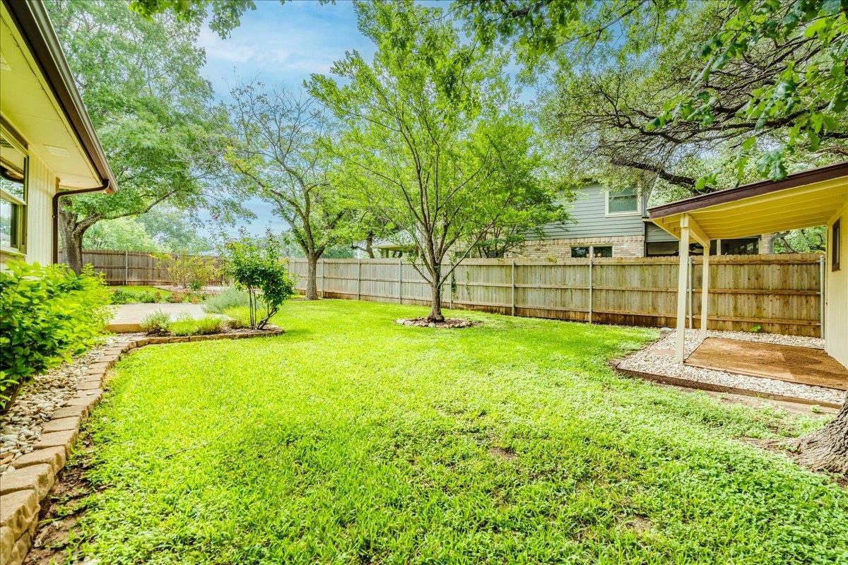 16517 Spotted Eagle DR