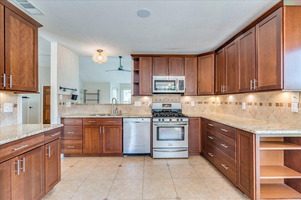 16517 Spotted Eagle DR