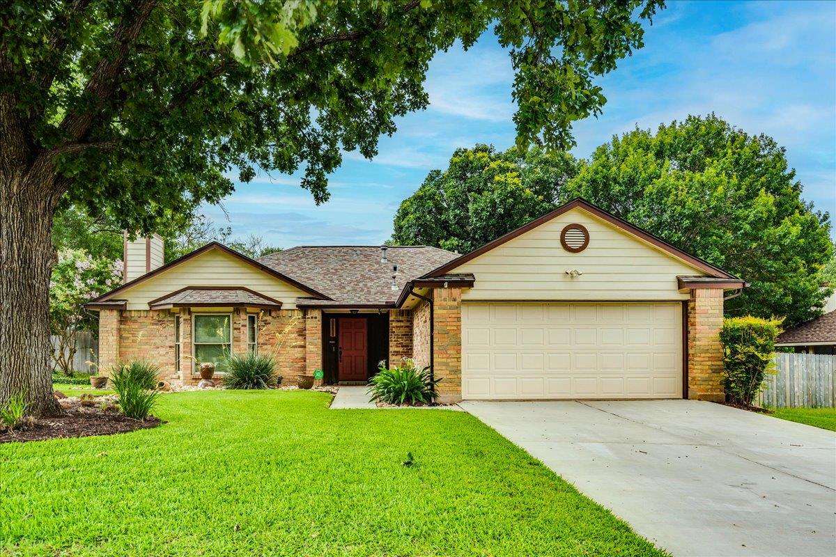 16517 Spotted Eagle DR