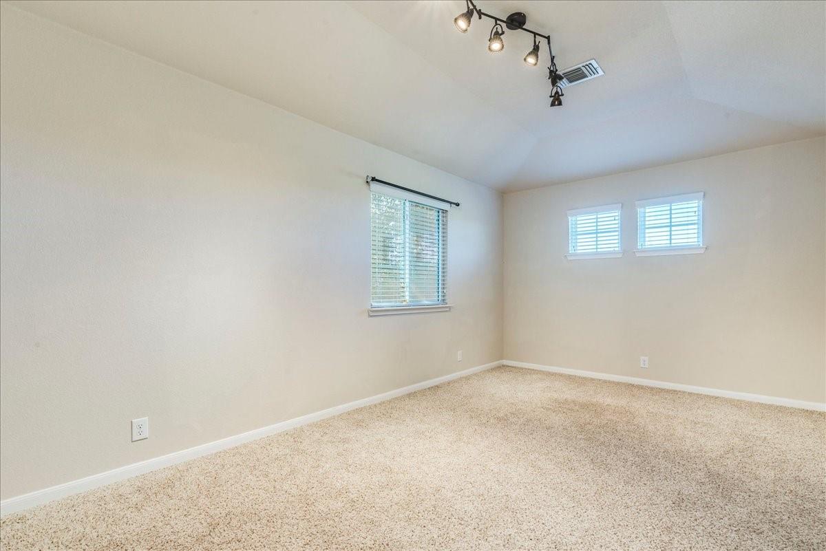 711 Heritage Springs TRL