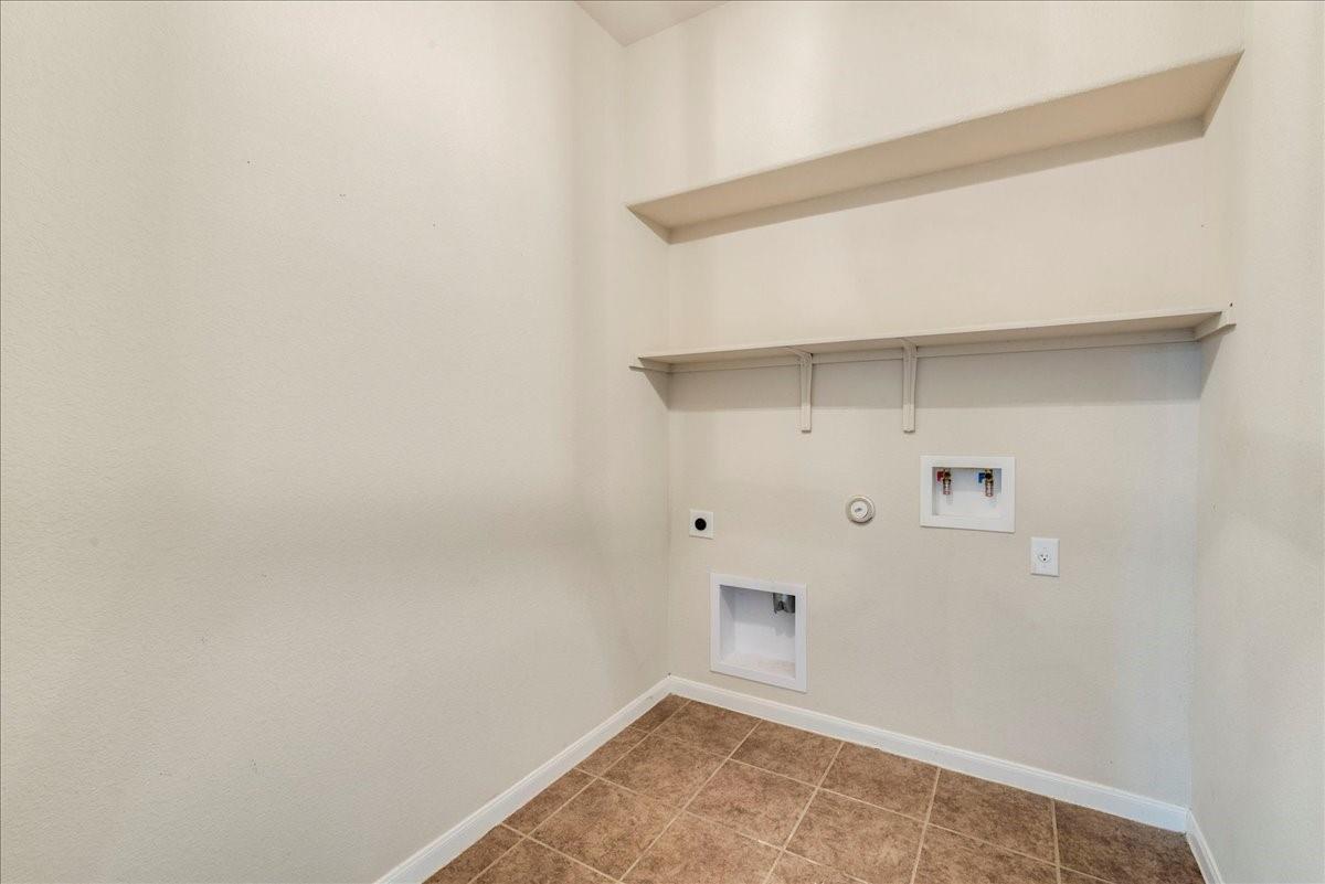 711 Heritage Springs TRL