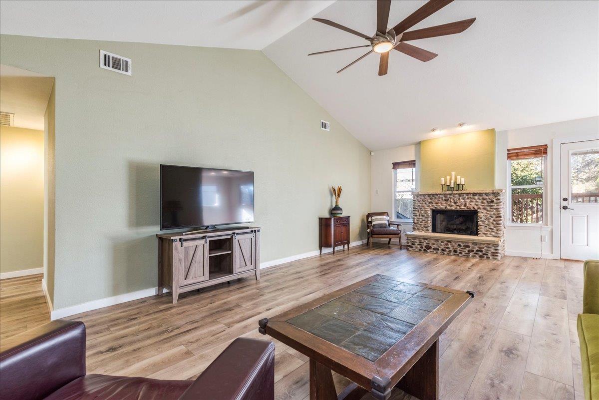 11322 Bristle Oak TRL