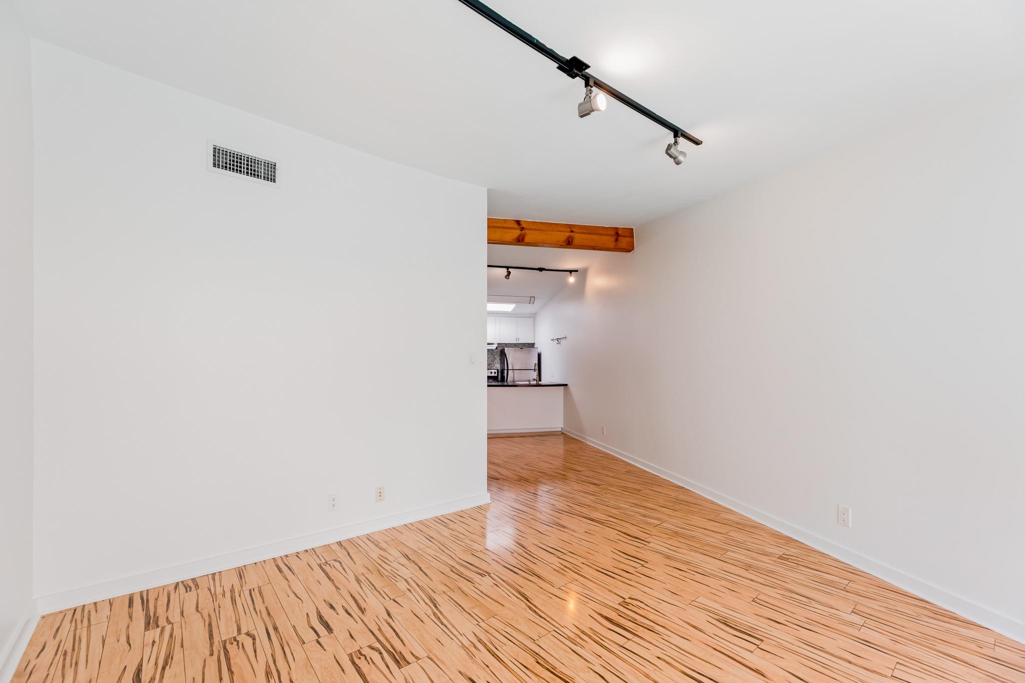 2308 Enfield RD # 204
