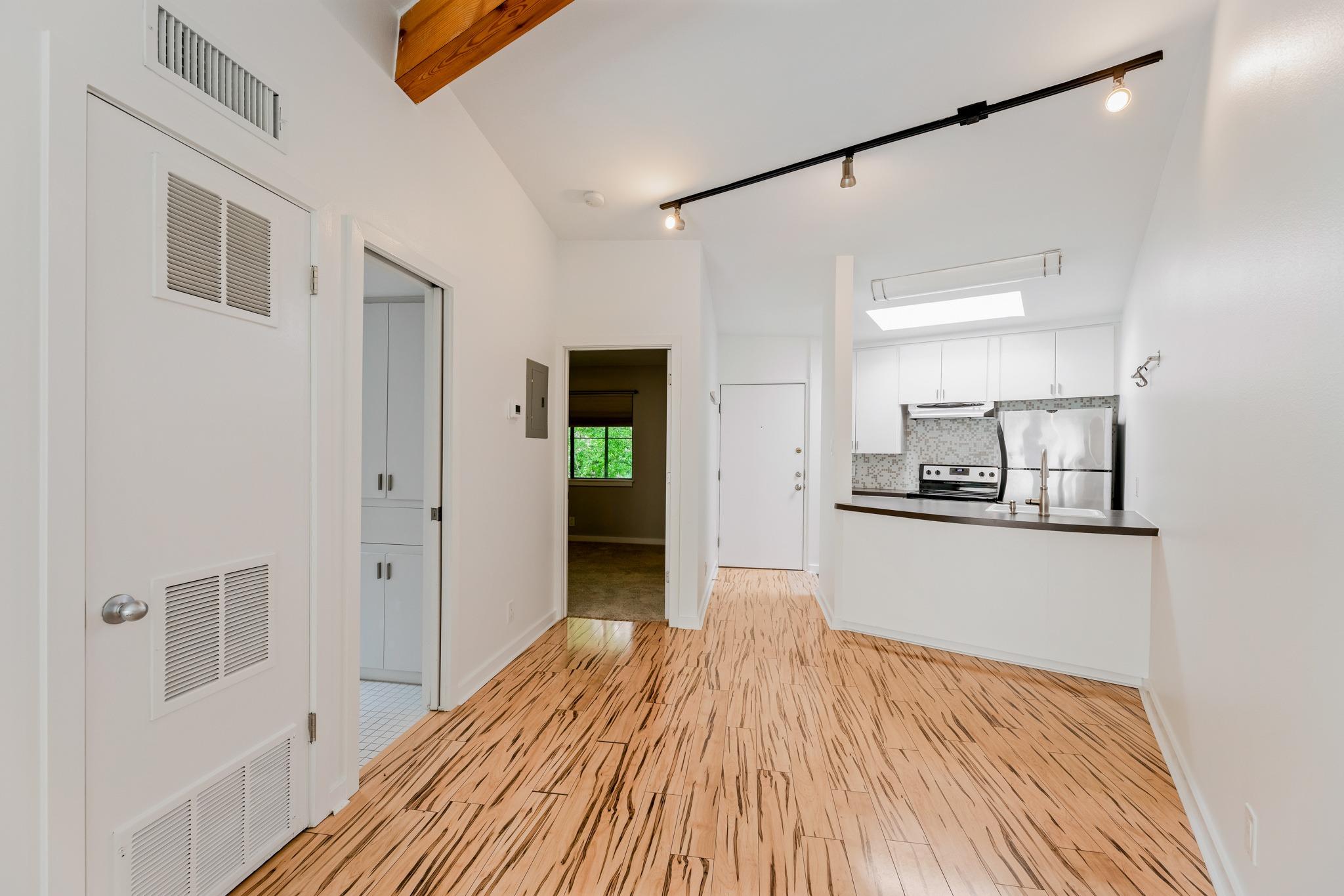 2308 Enfield RD # 204