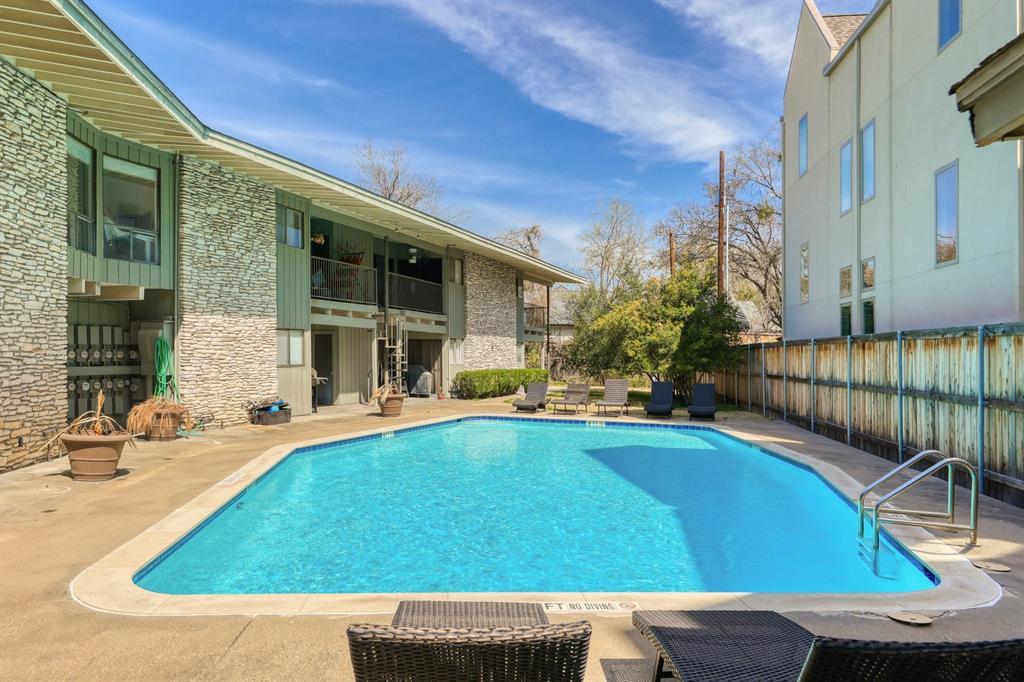 2308 Enfield RD # 204