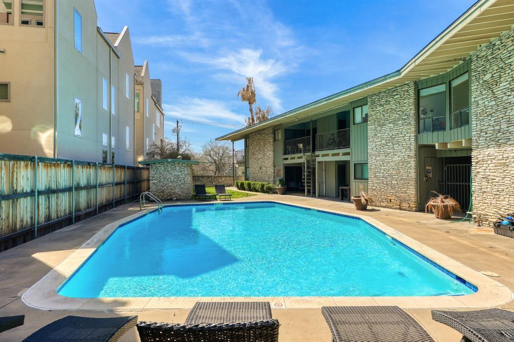 2308 Enfield RD # 204