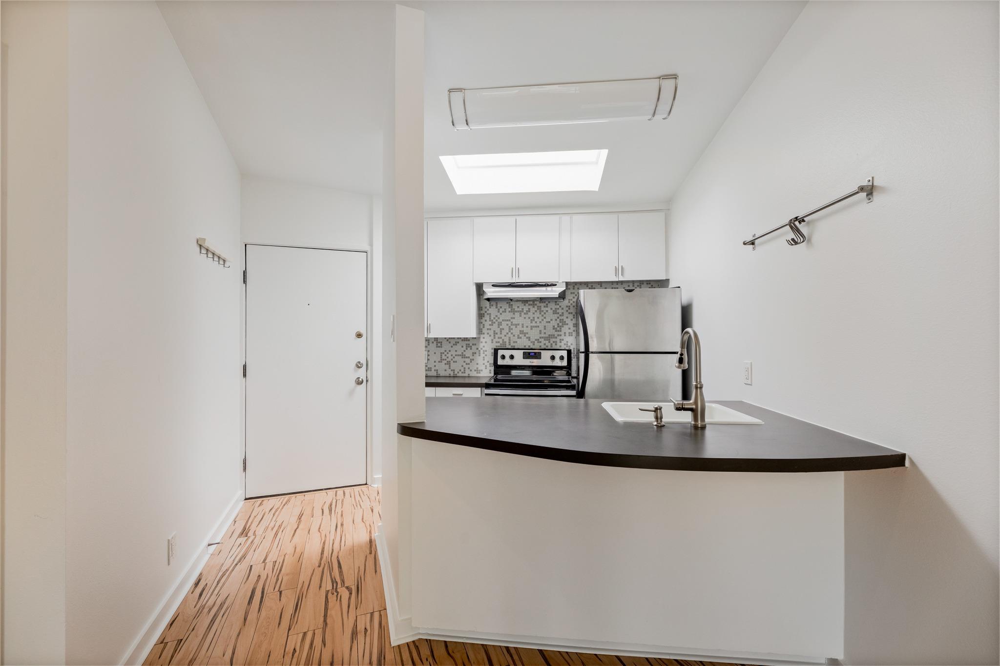 2308 Enfield RD # 204