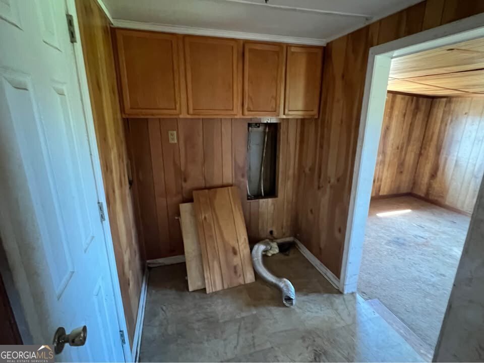 339 Cavender Lane