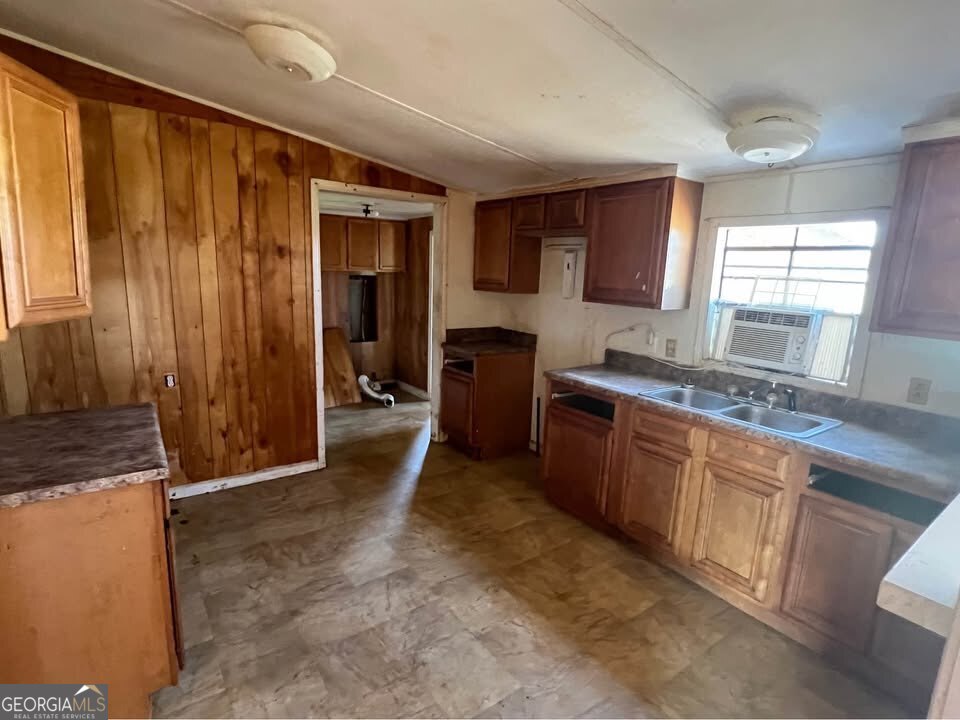 339 Cavender Lane