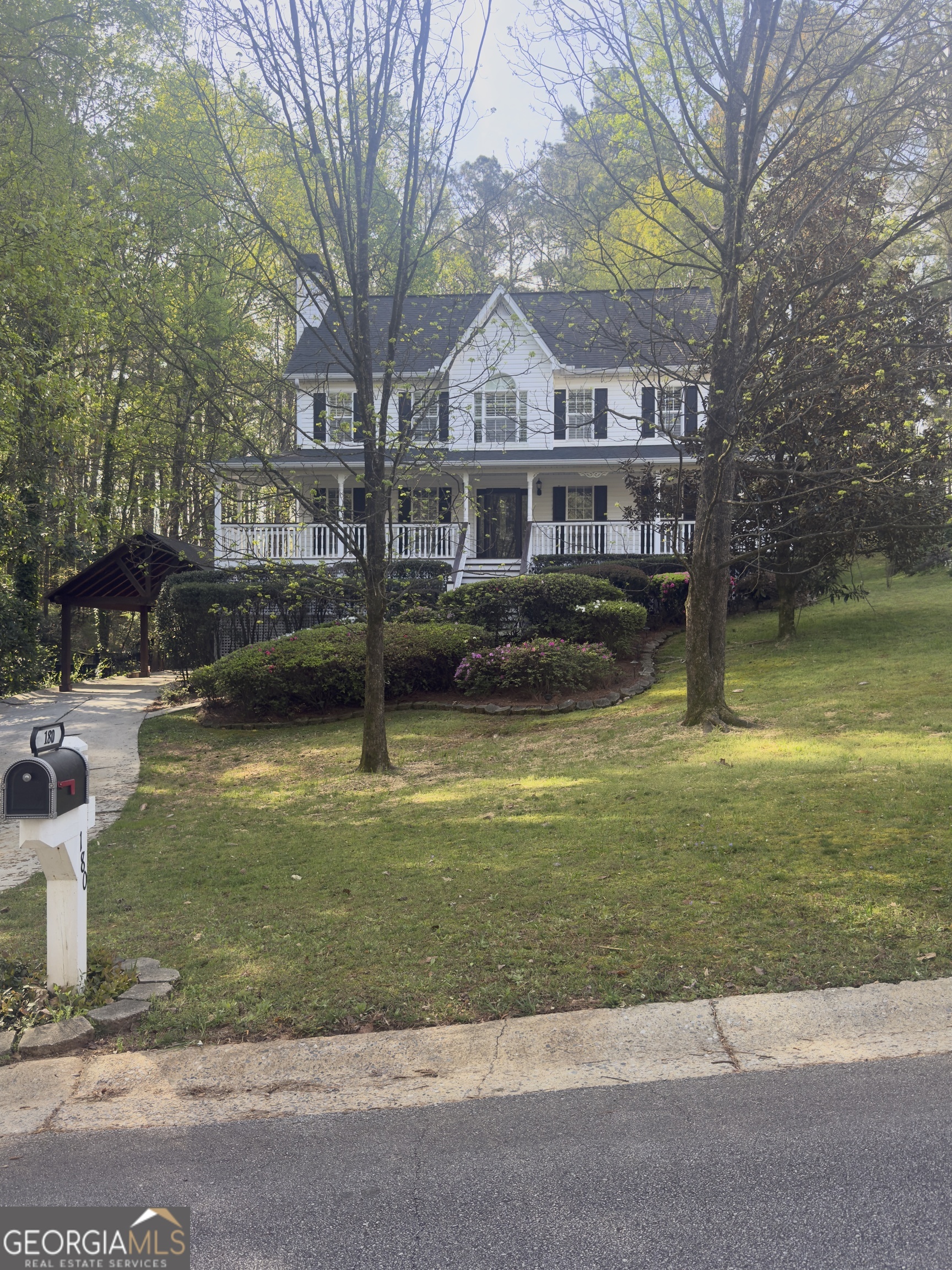 180 Kipling Drive