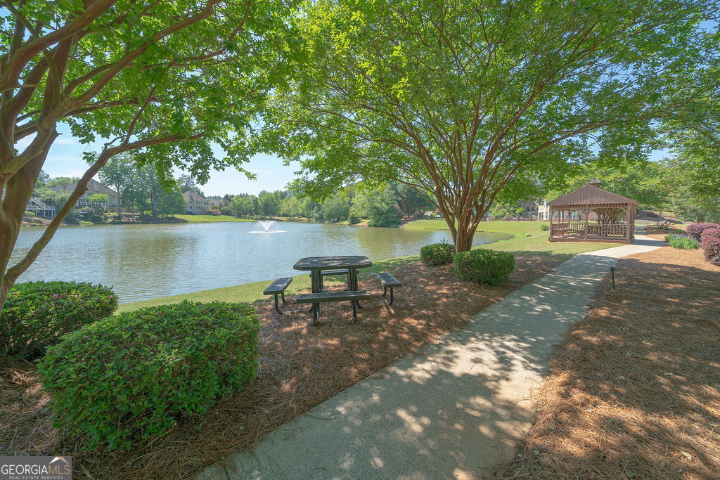 1009 Ector Chase NW