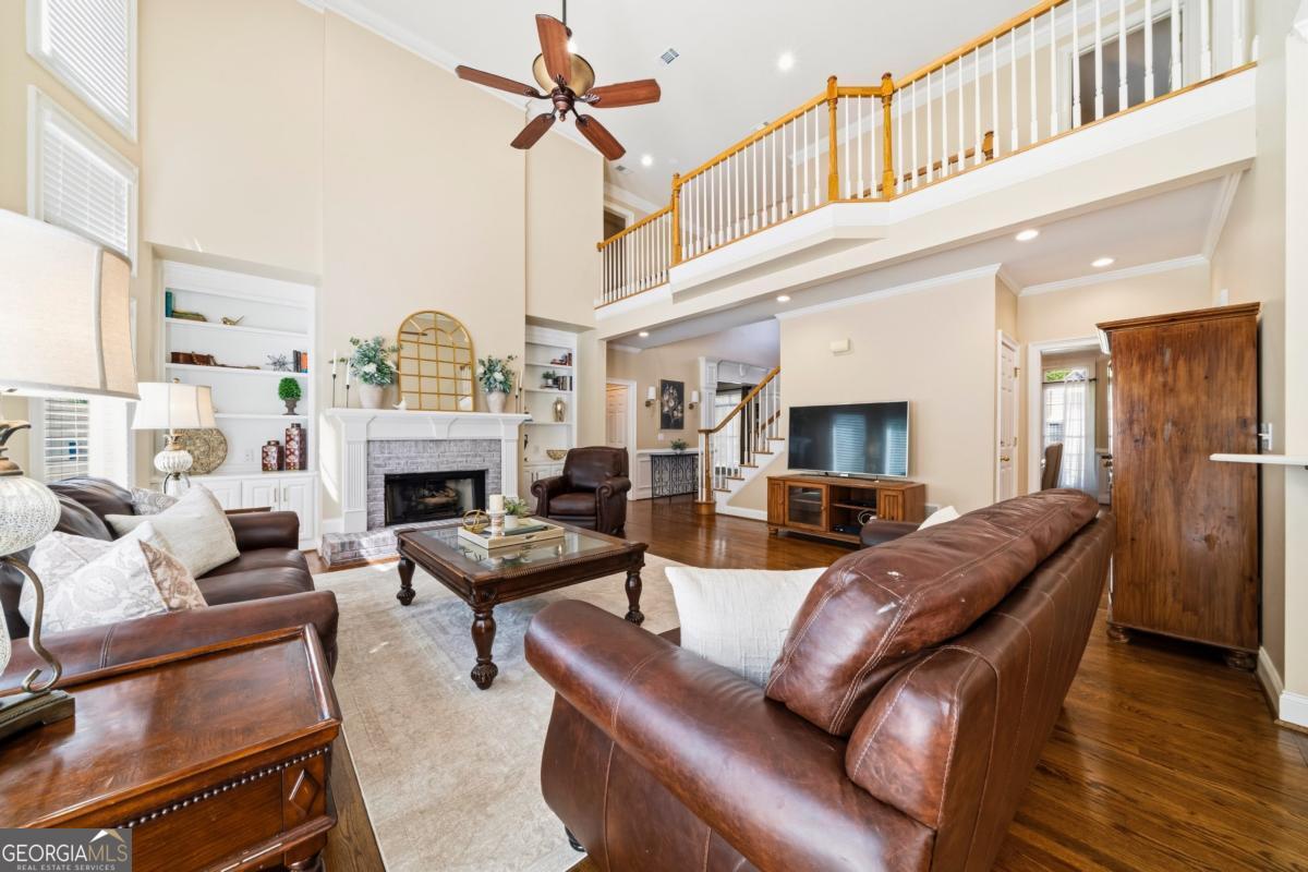 1009 Ector Chase NW