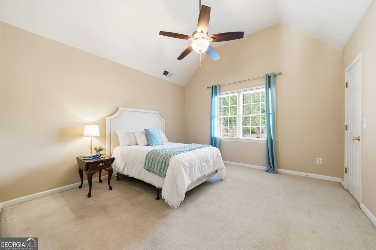 1009 Ector Chase NW