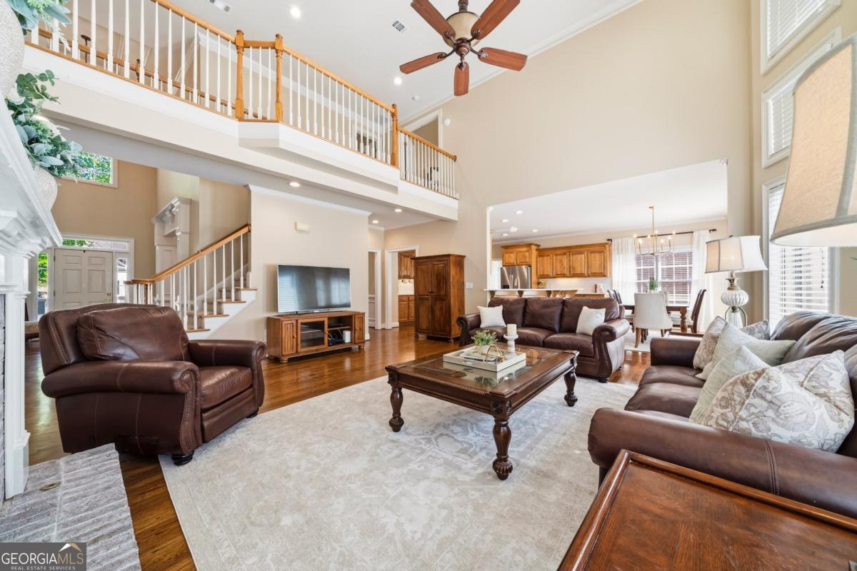 1009 Ector Chase NW