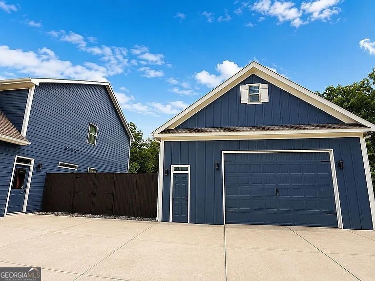 532 Black Horse Circle
