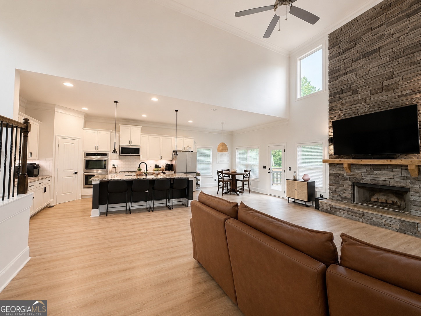 532 Black Horse Circle