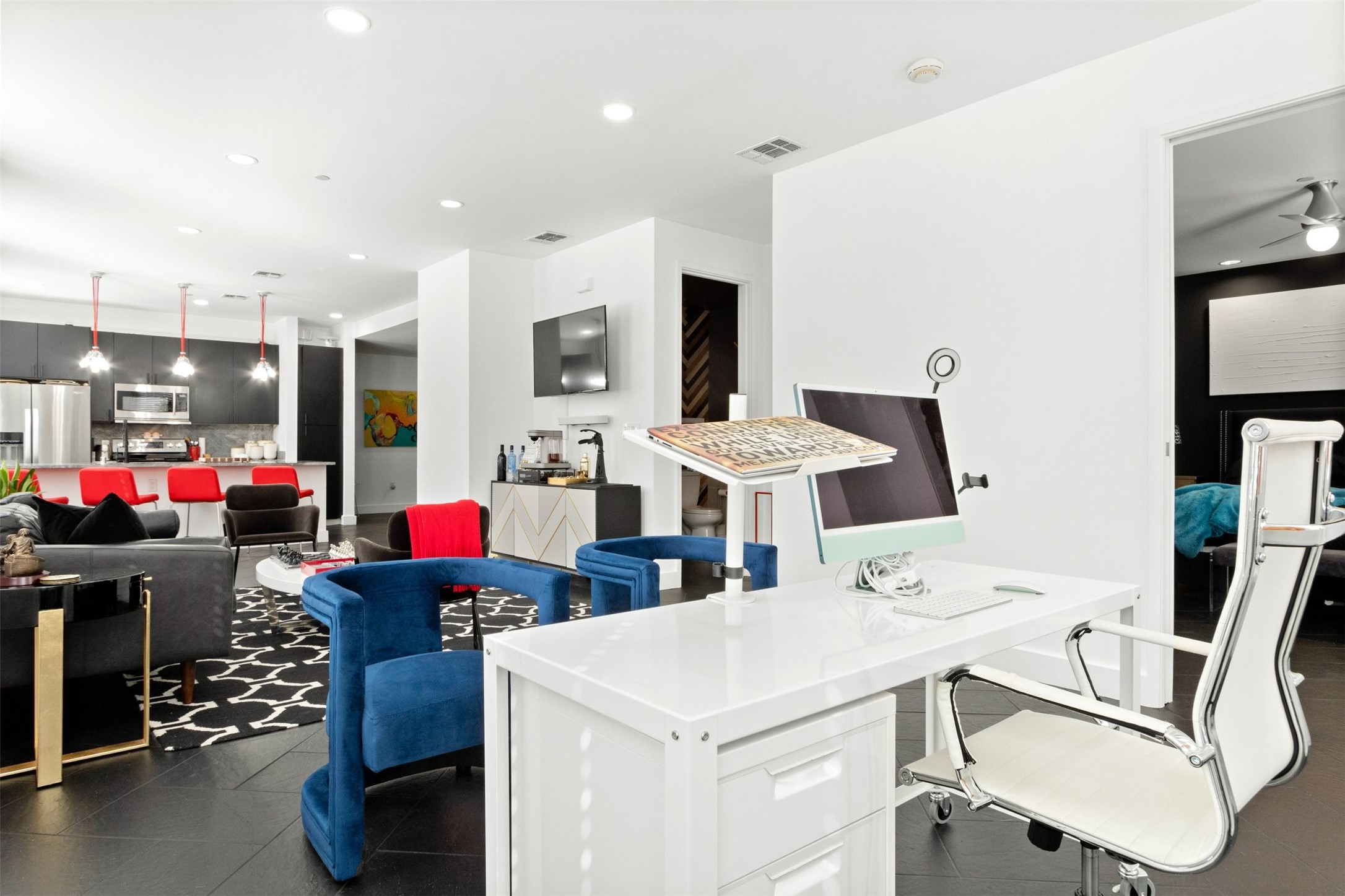 1505 Elm Street 203