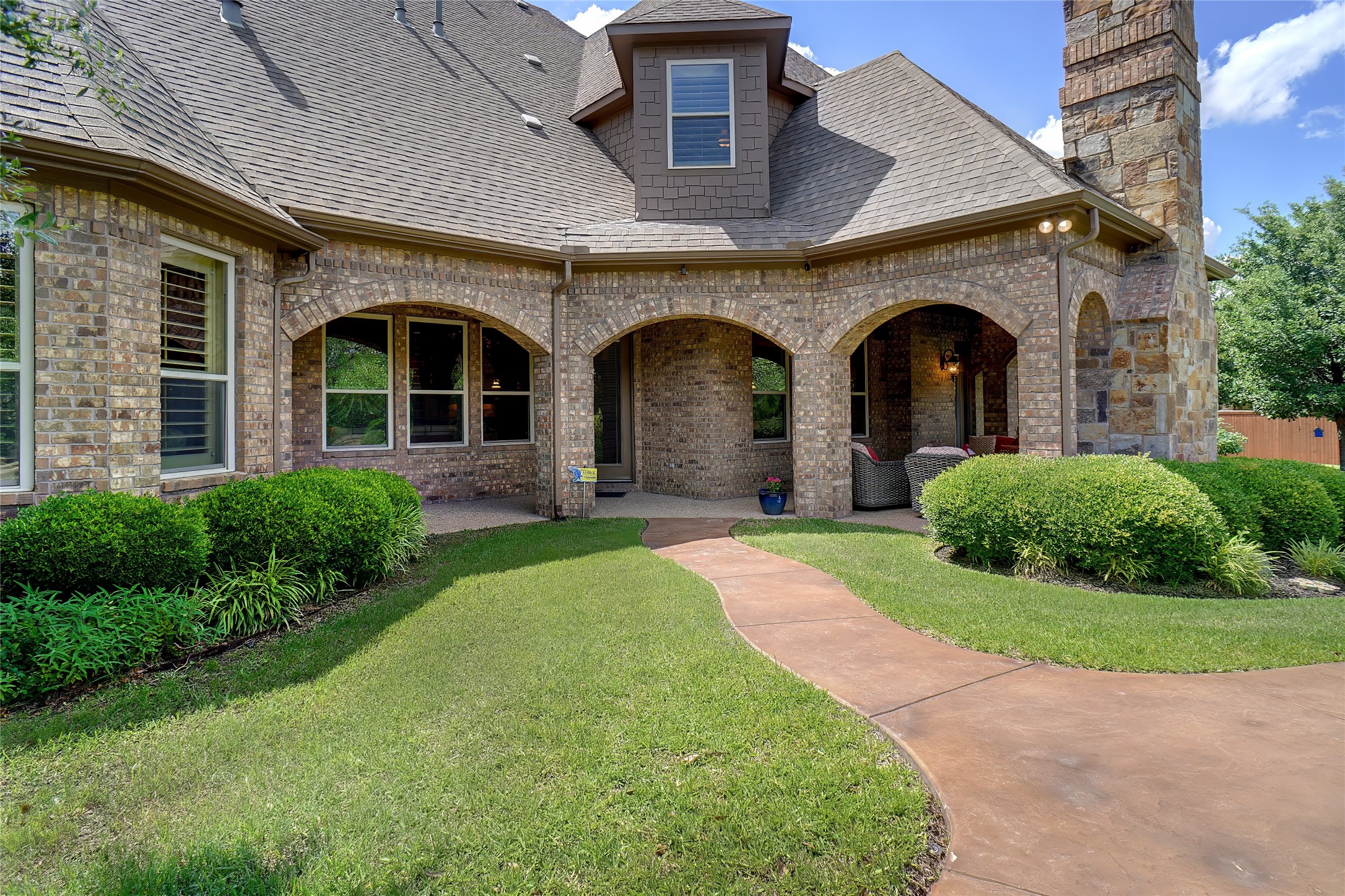 1211 Pine Hurst Drive
