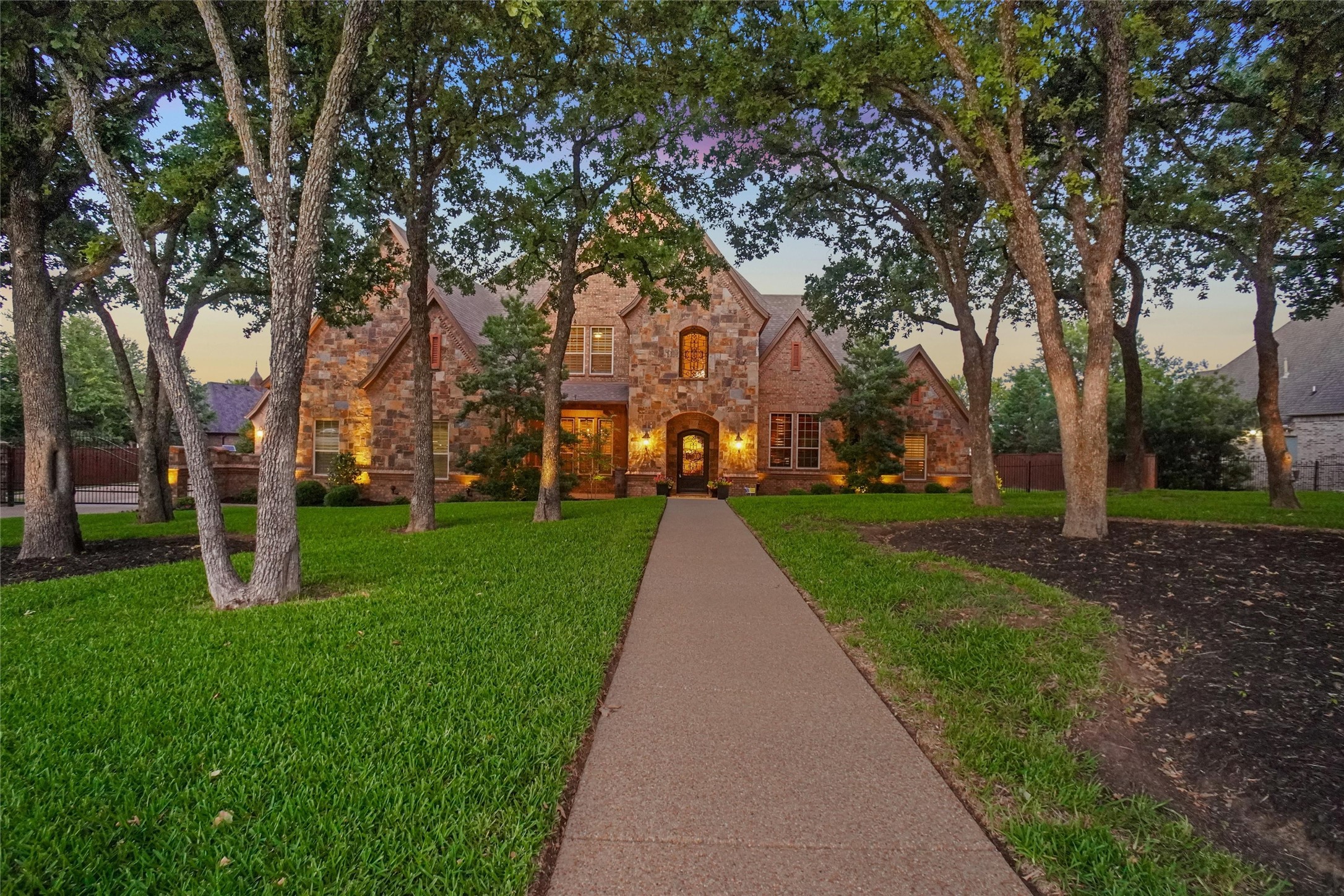 1211 Pine Hurst Drive