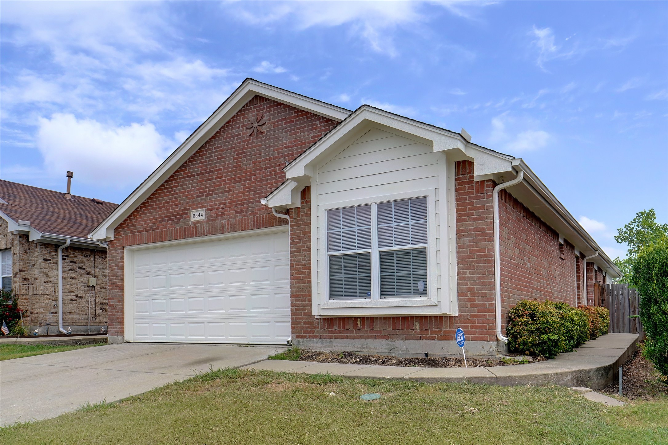 6544 Geneva Lane