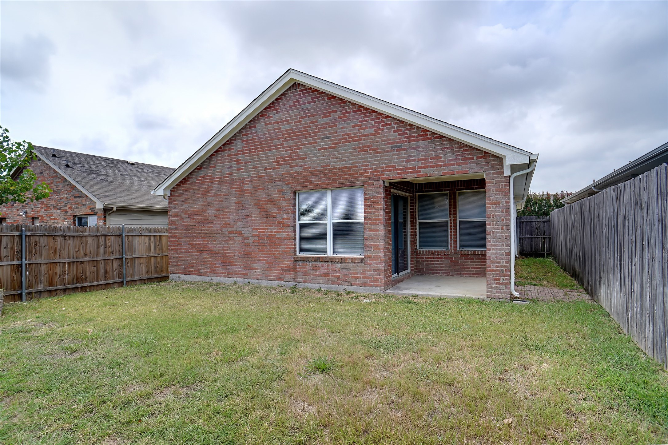 6544 Geneva Lane
