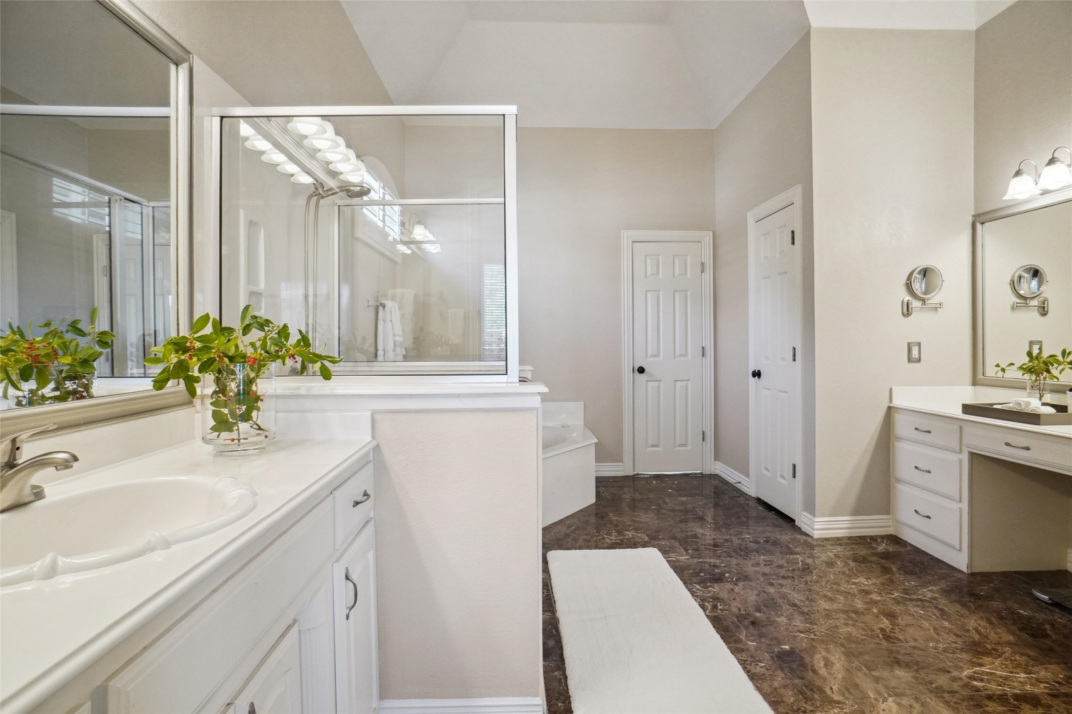 706 Kleberg Court