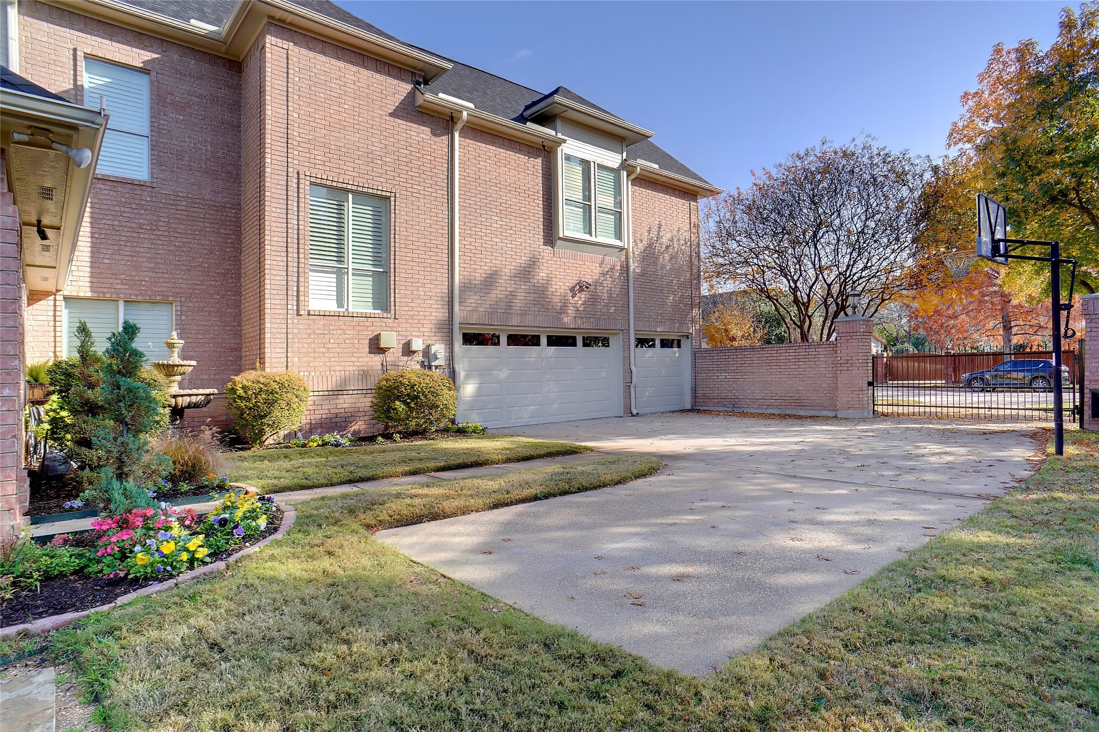 1306 Lexington Square