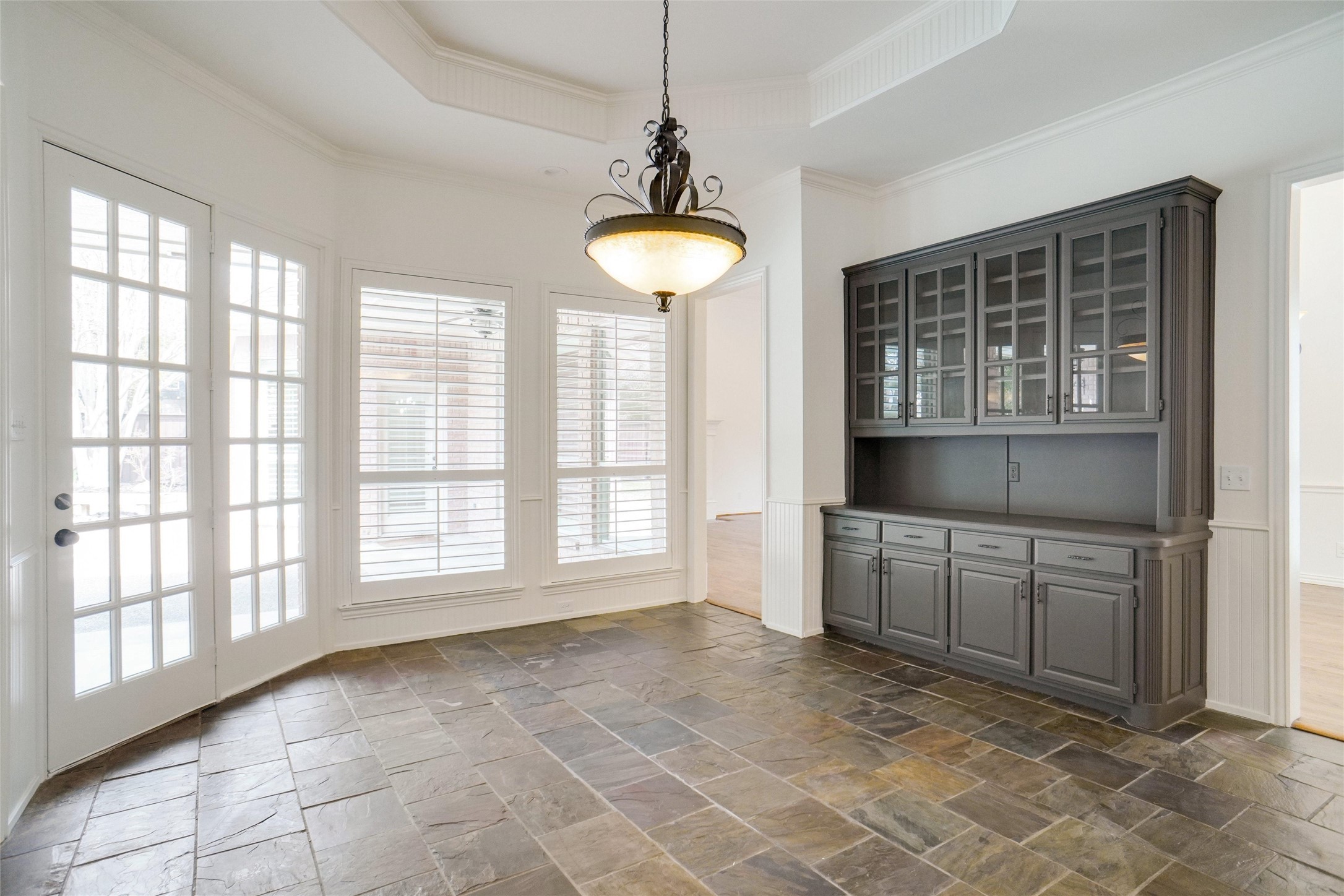 1306 Lexington Square