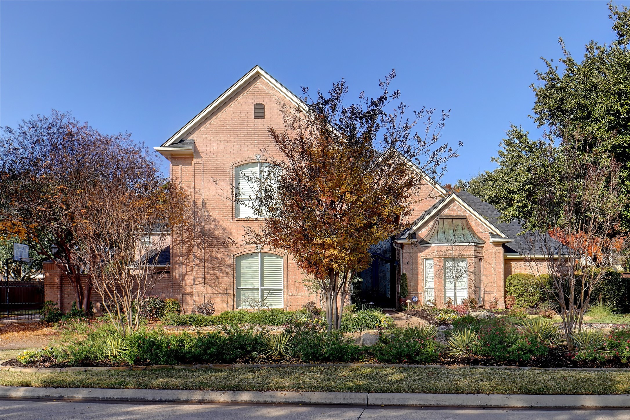 1306 Lexington Square